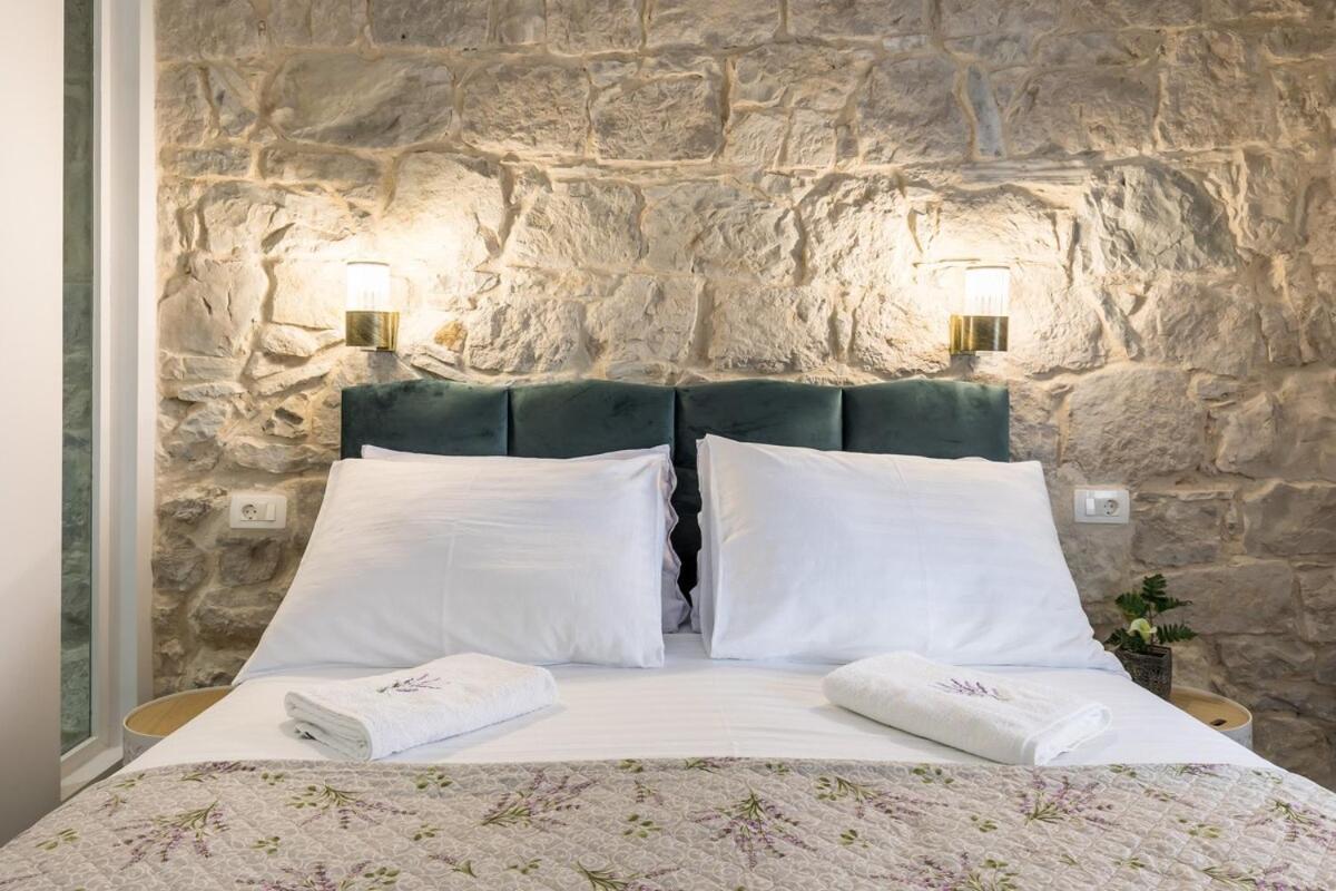 Bonbon Old Town Private En-Suite Room Split Eksteriør bilde