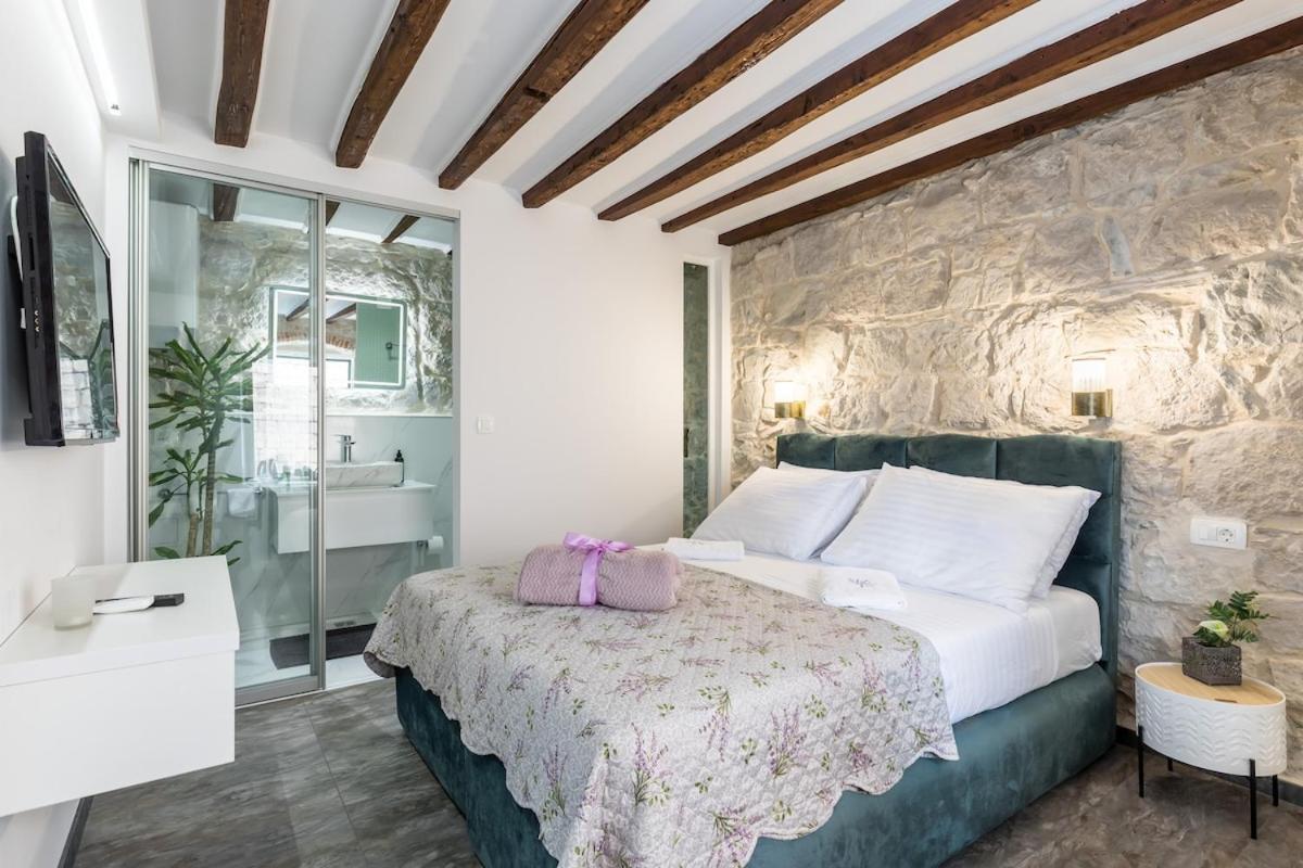 Bonbon Old Town Private En-Suite Room Split Eksteriør bilde